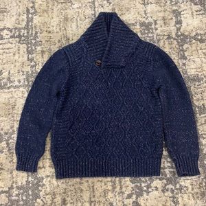 Blue sweater in size 5T in great condition